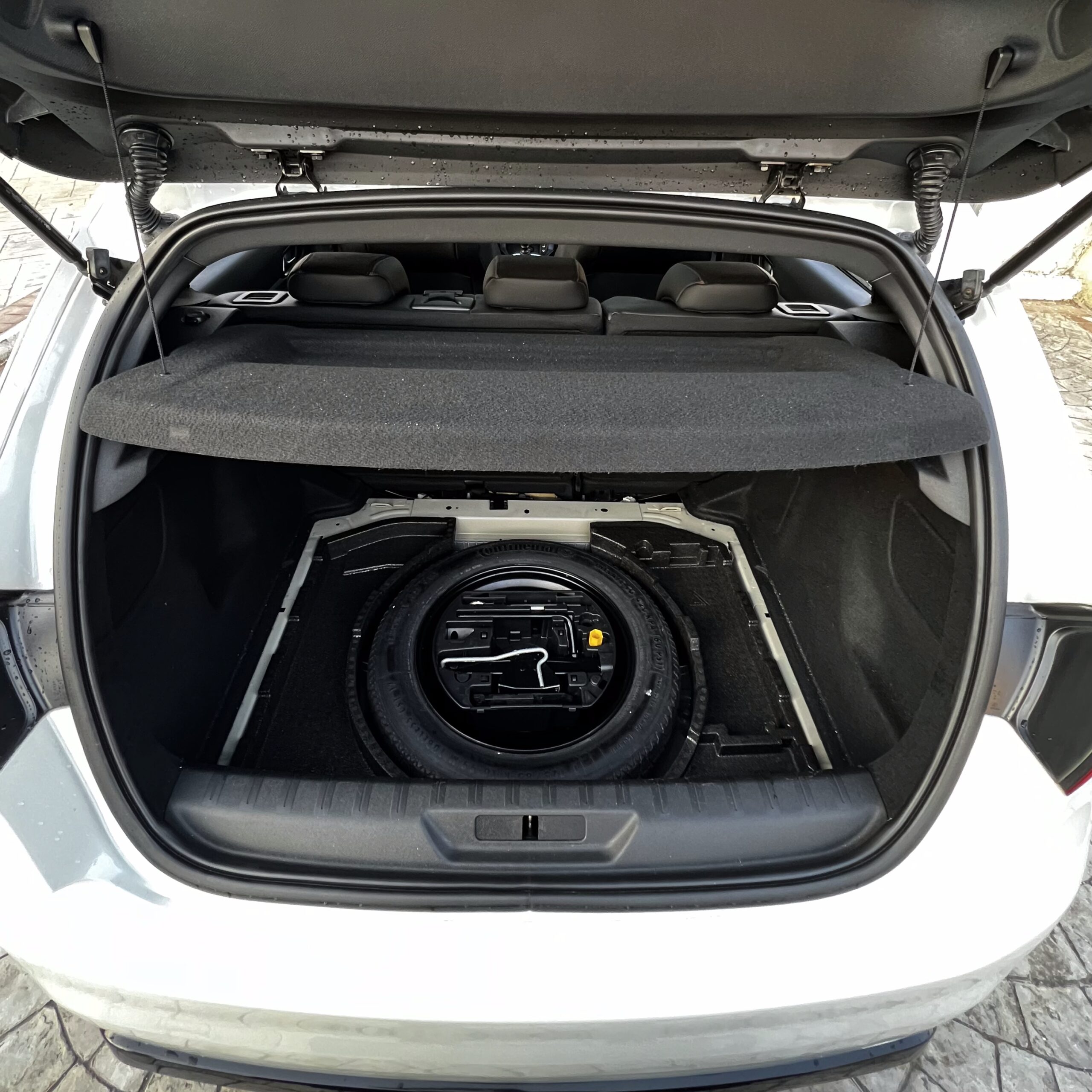 
								Peugeot 308 GT-Line 1.6 BlueHDi 120 CV – Bianco Perla completo									