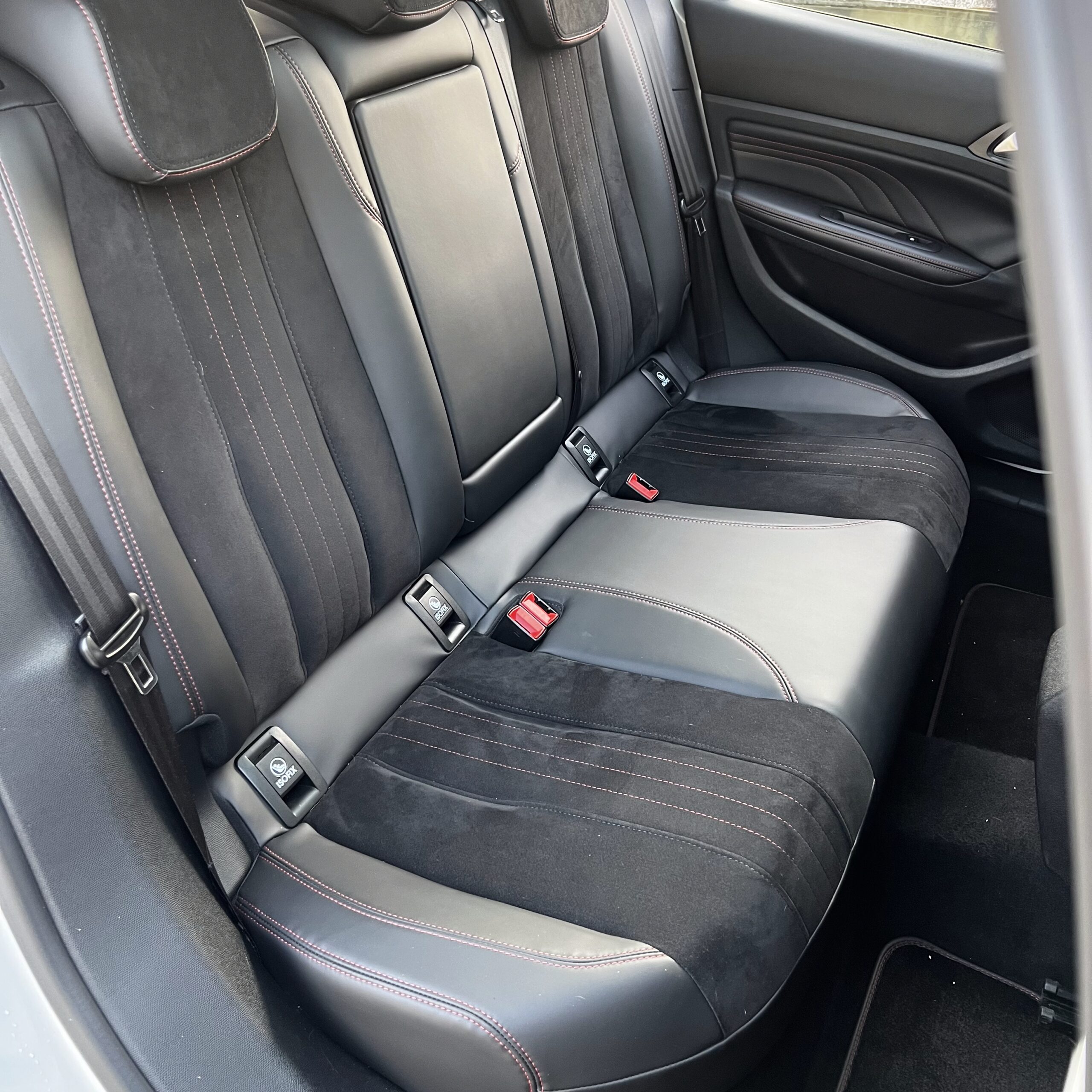 
								Peugeot 308 GT-Line 1.6 BlueHDi 120 CV – Bianco Perla completo									